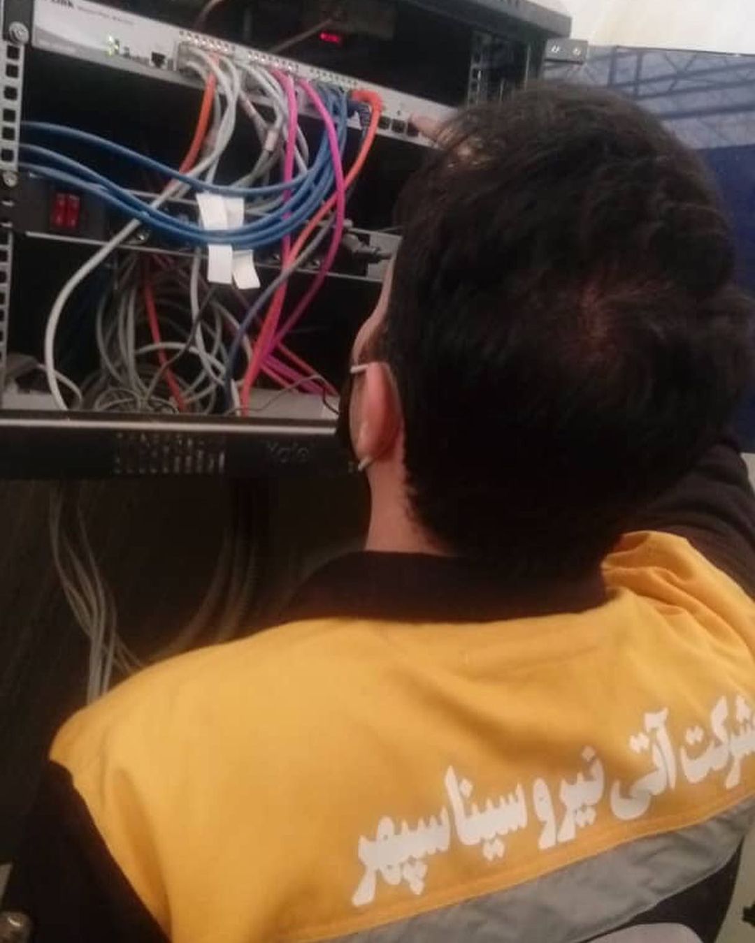 عیب یابی تجهیزات الکترونیکی دوربین مداربسته و اعلام حریق شرکت داده پرداز سداد شیراز