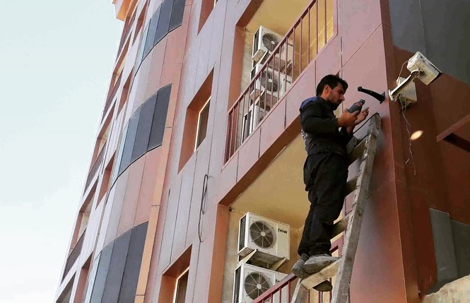 نصب دوربین مداربسته امنیتی ساختمان 60 واحدی پرویز در شهر شیراز
